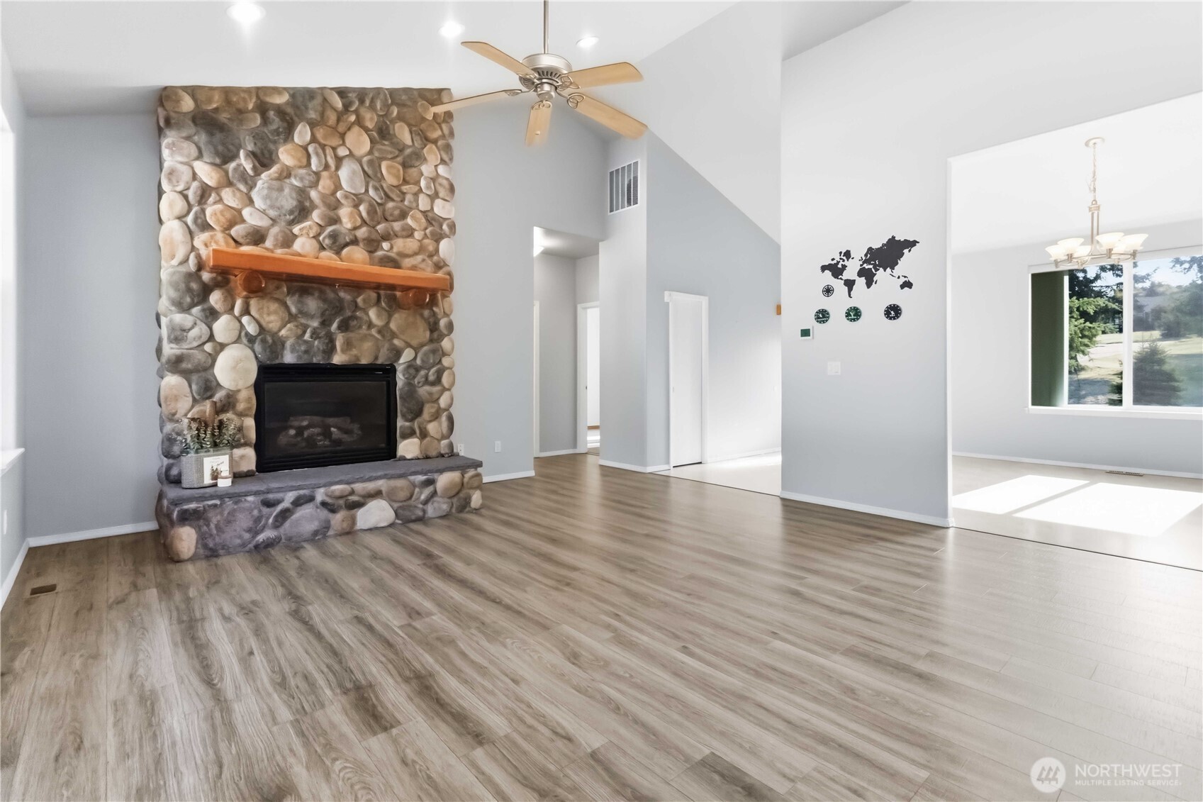 128 Flagstone Drive