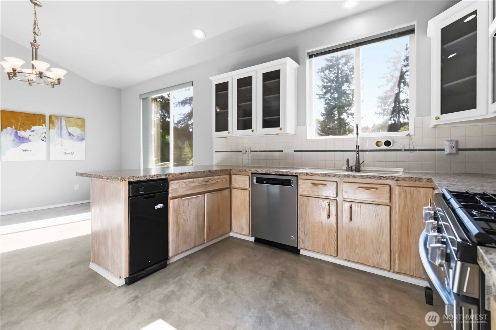 128 Flagstone Drive