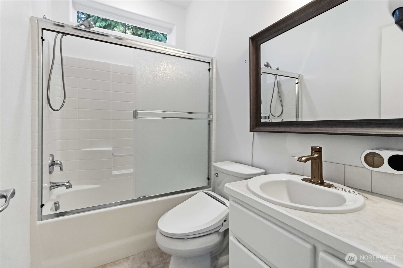 128 Flagstone Drive