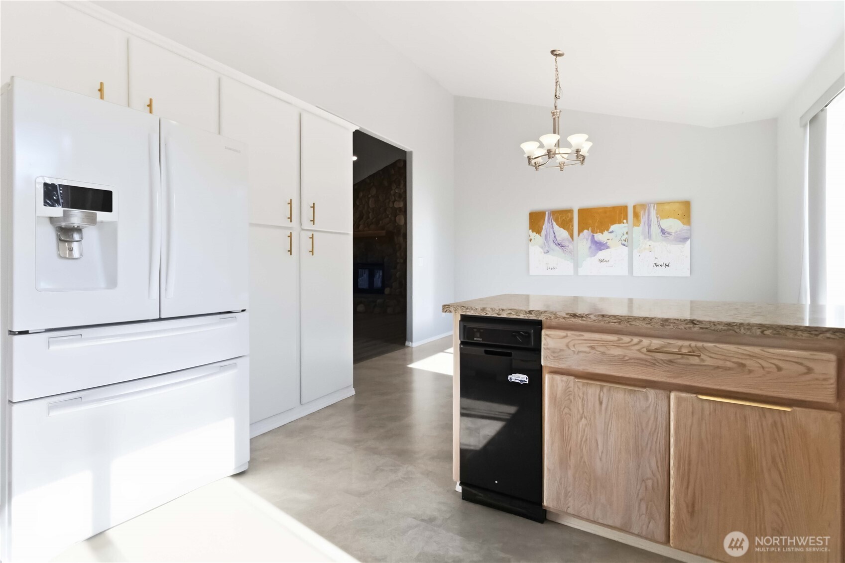 128 Flagstone Drive