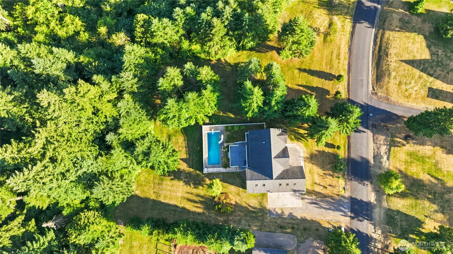 128 Flagstone Drive