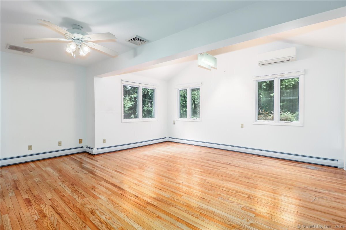 23 Eastview Drive
