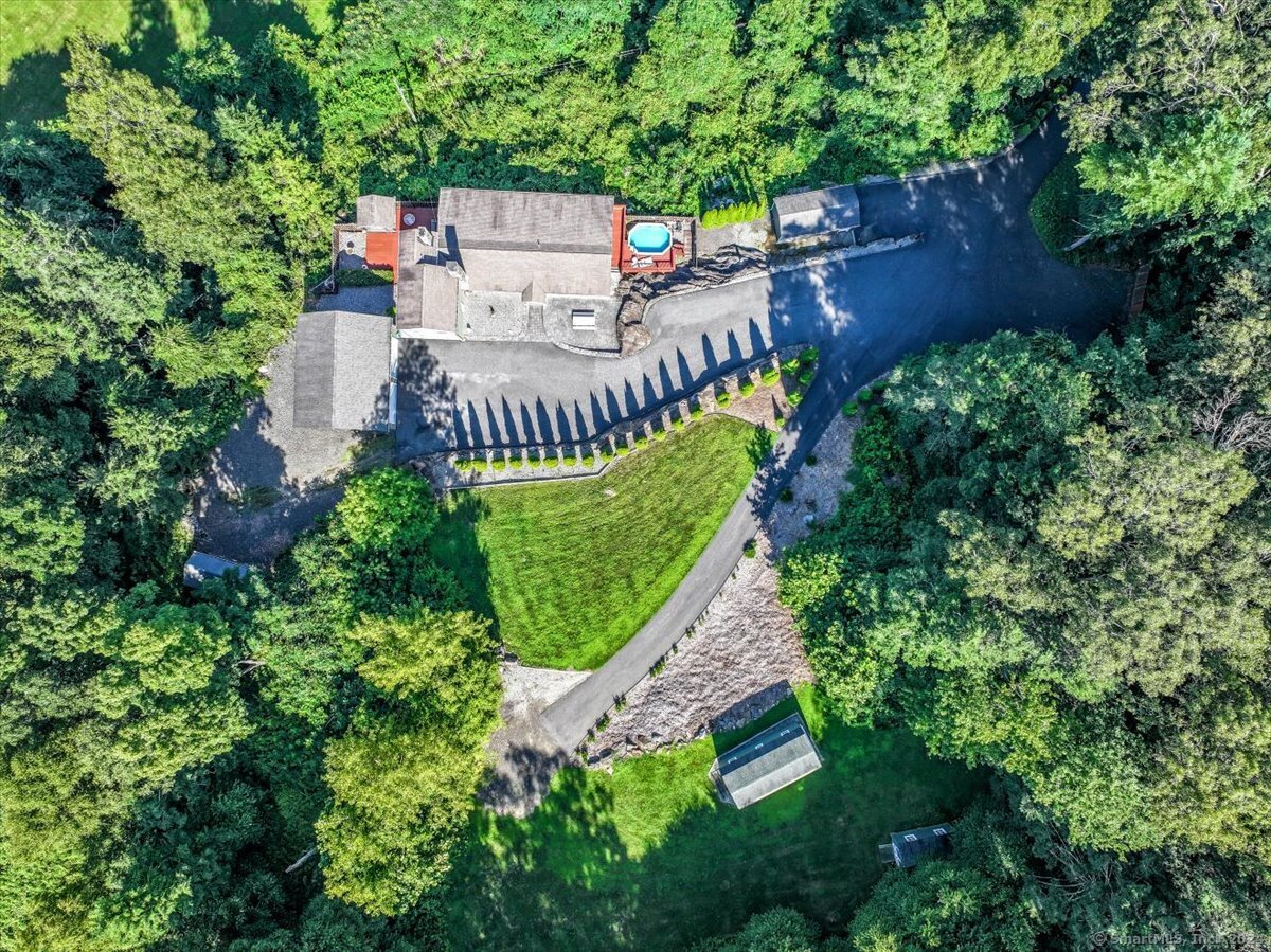 14 Candlewood Lake Road North