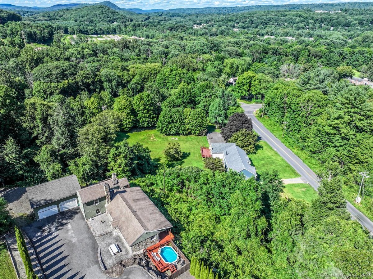 14 Candlewood Lake Road North
