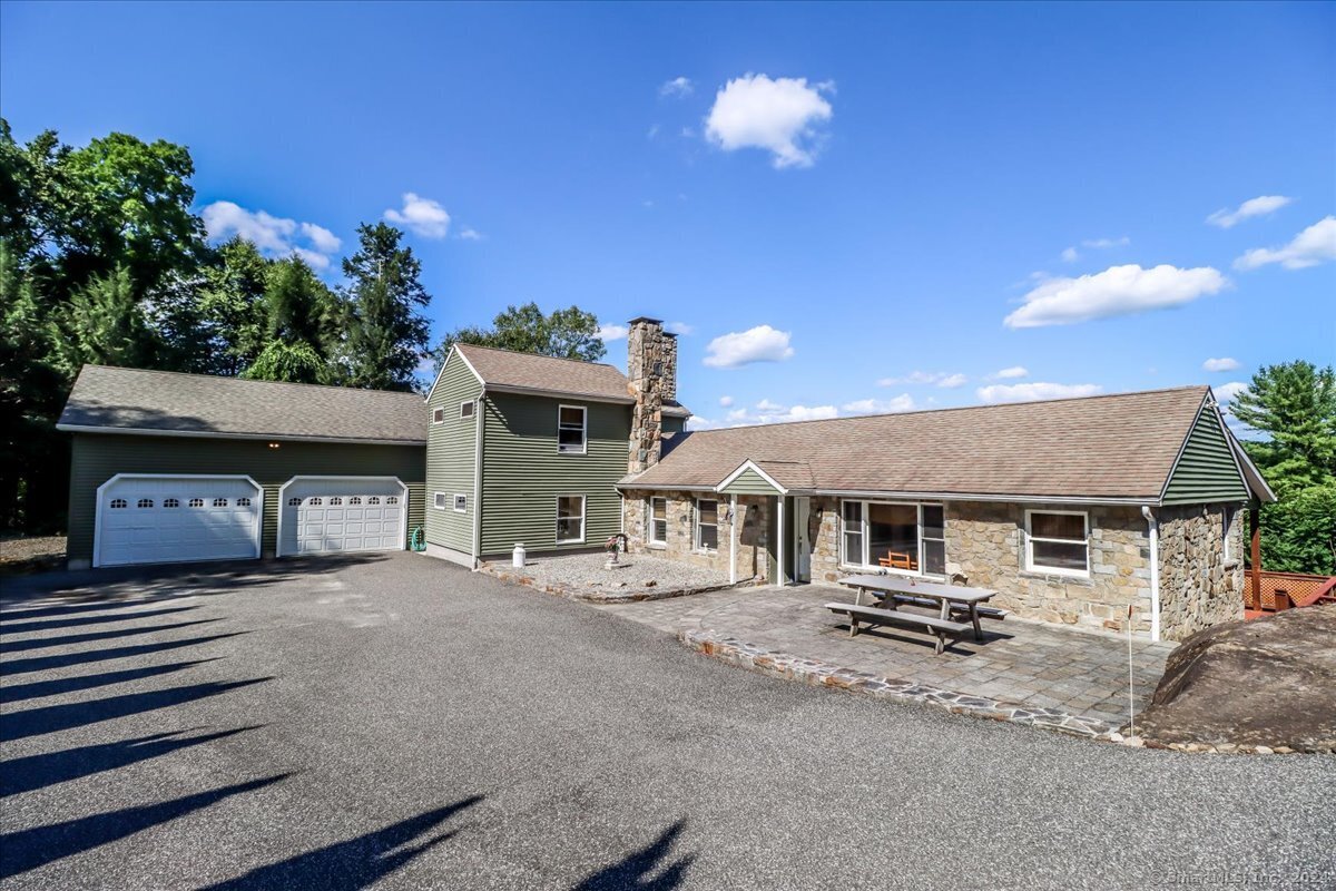 14 Candlewood Lake Road North