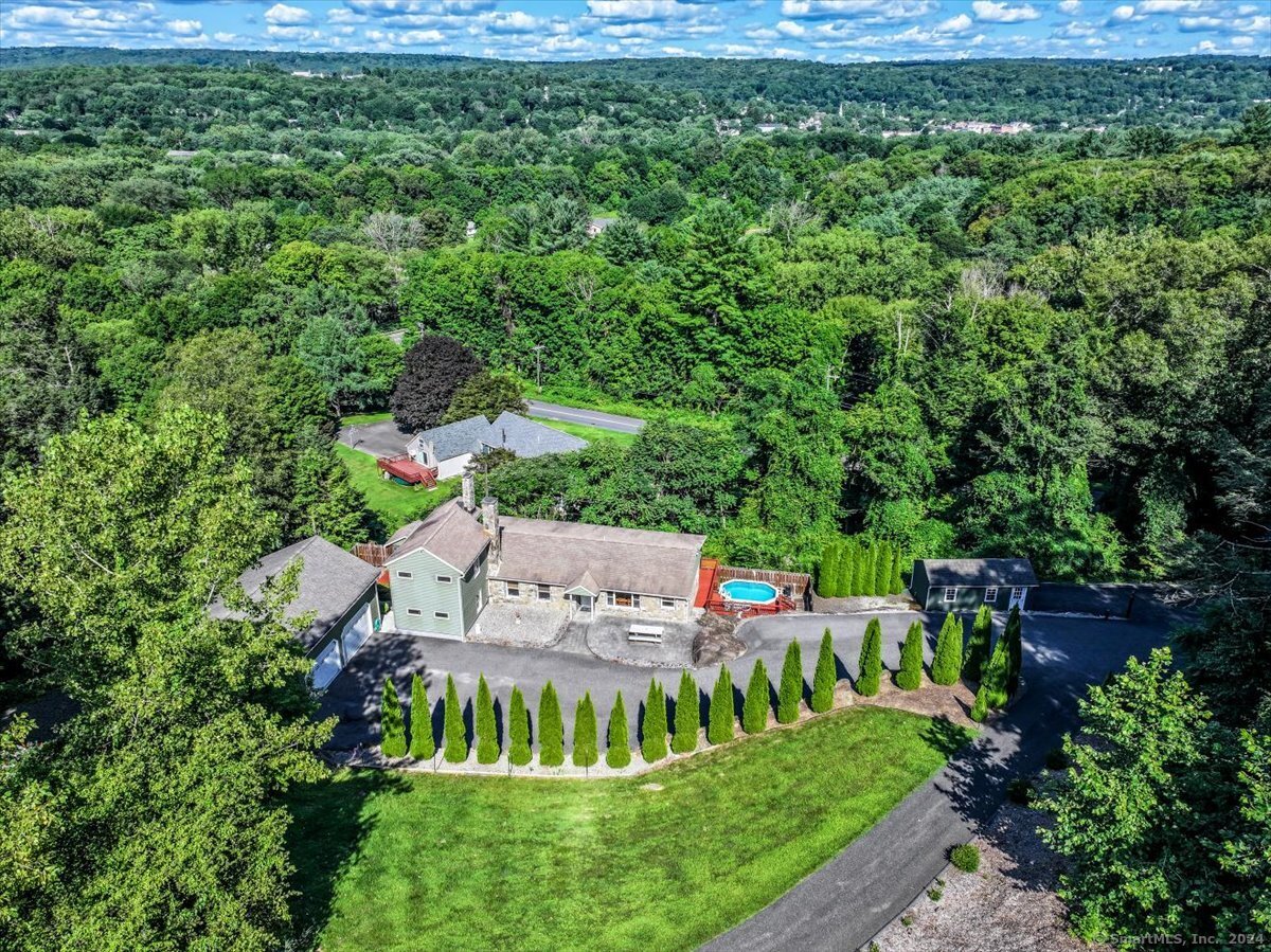14 Candlewood Lake Road North