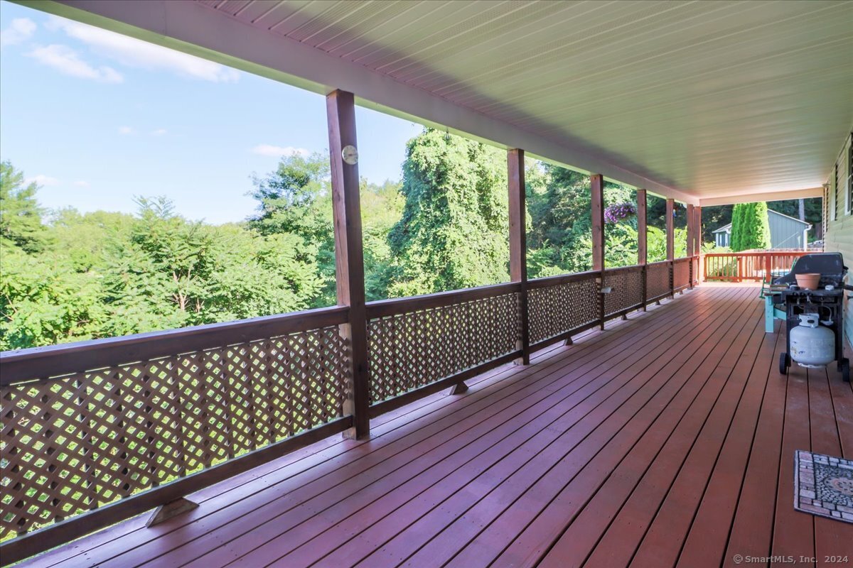 14 Candlewood Lake Road North