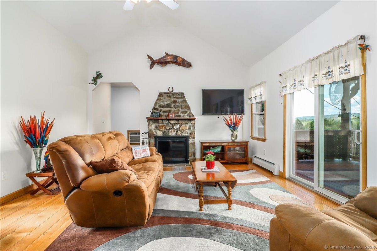 14 Candlewood Lake Road North