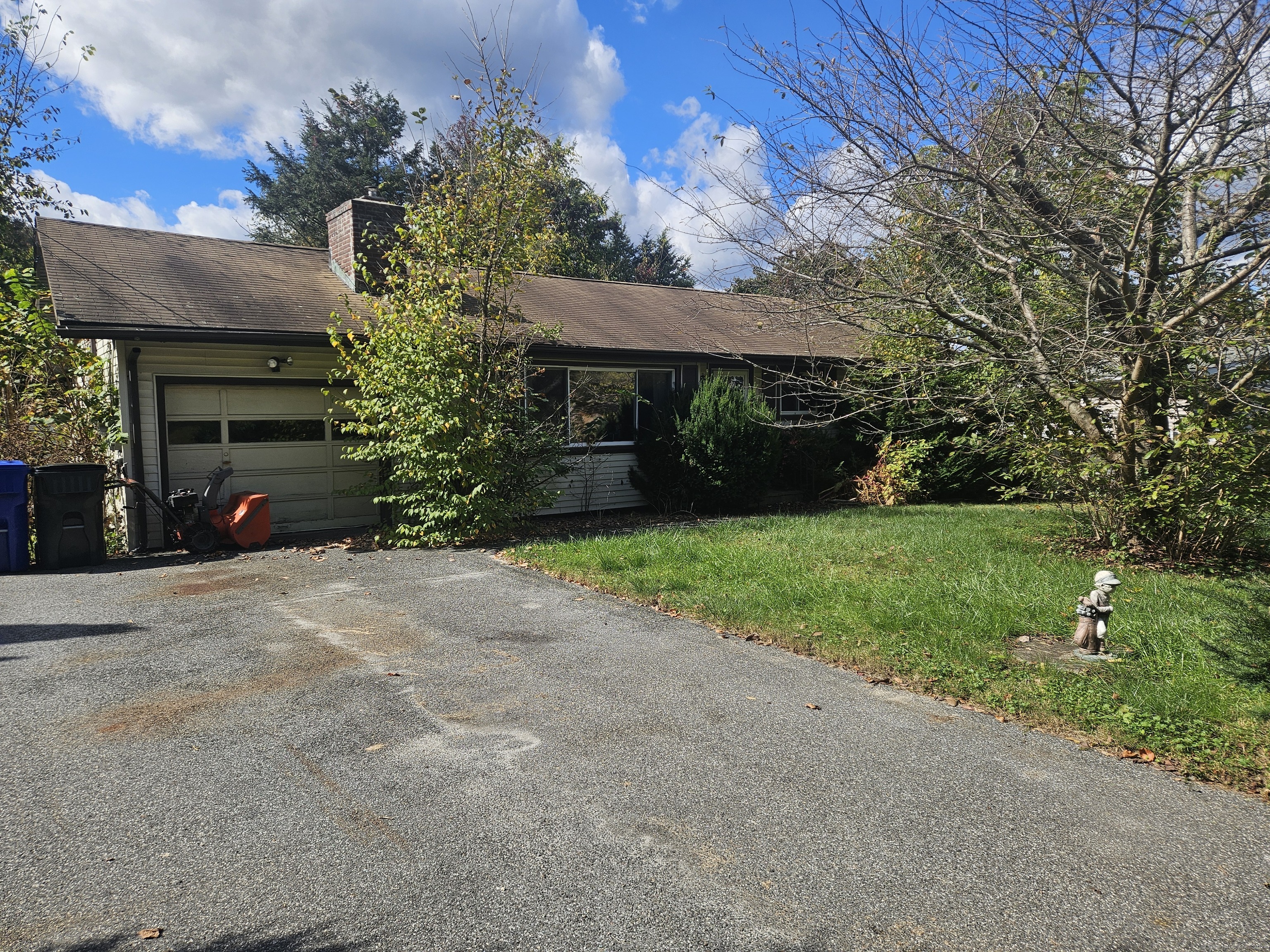 8 Lakewood Terrace