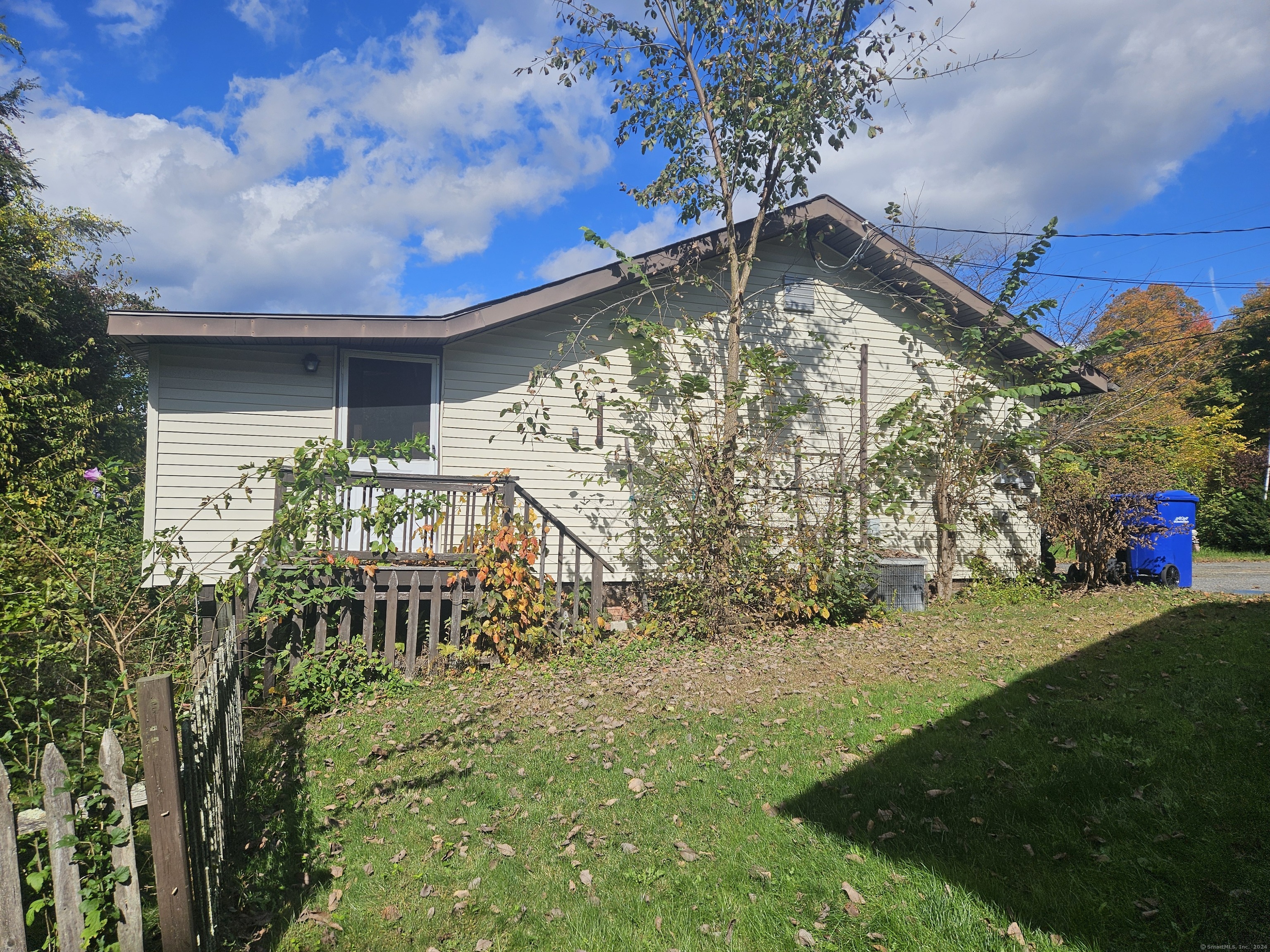8 Lakewood Terrace