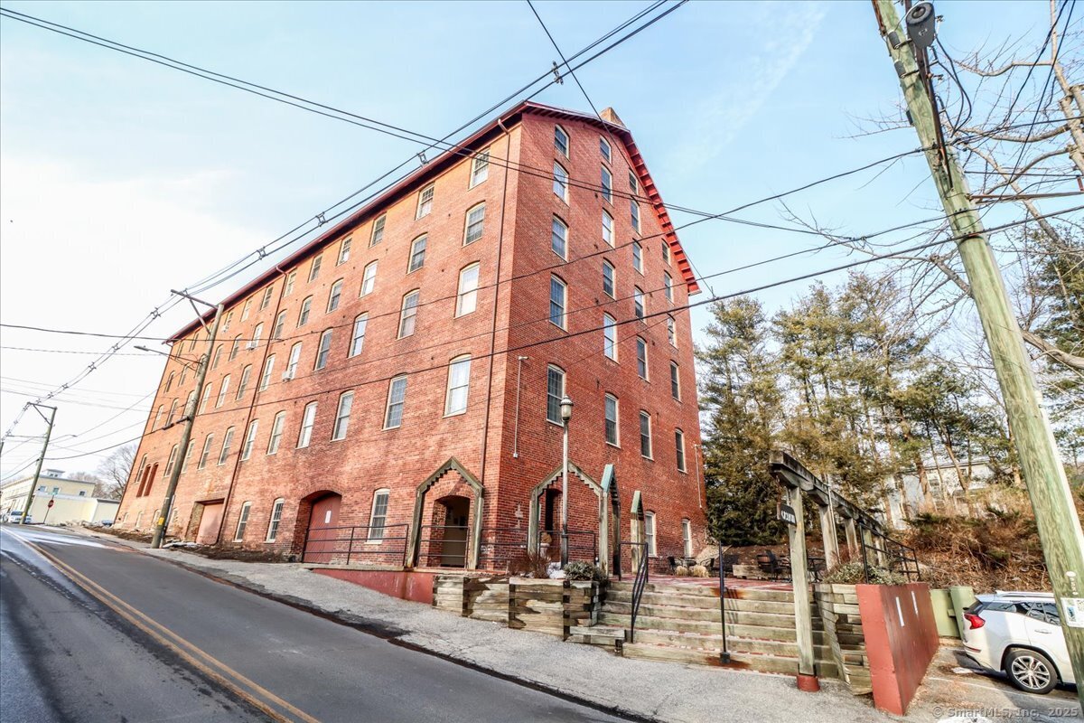 65 West Street APT 205