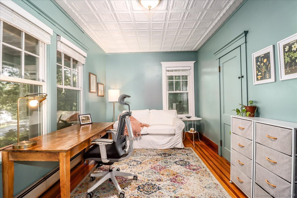 238 Litchfield Road