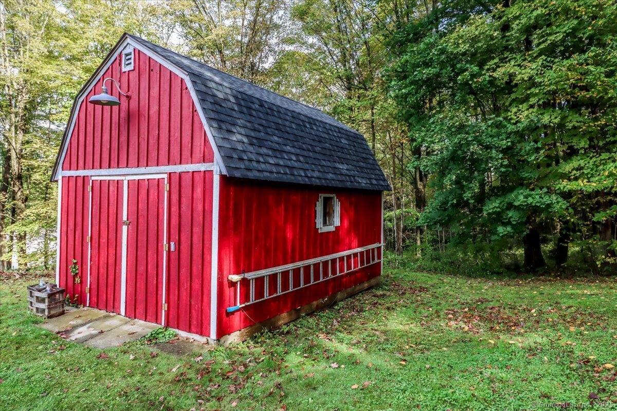 238 Litchfield Road