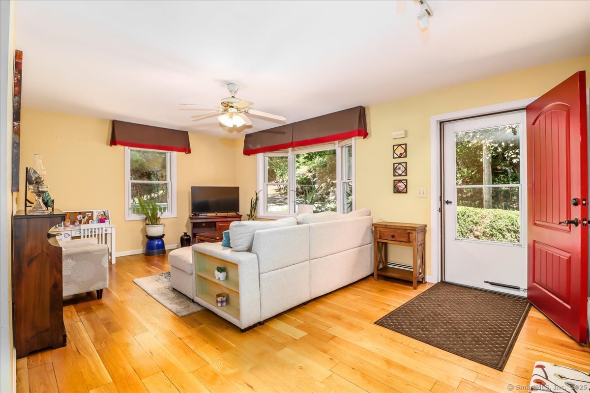 31 Second Hill Road