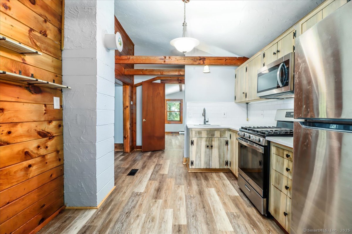 206 Litchfield Turnpike