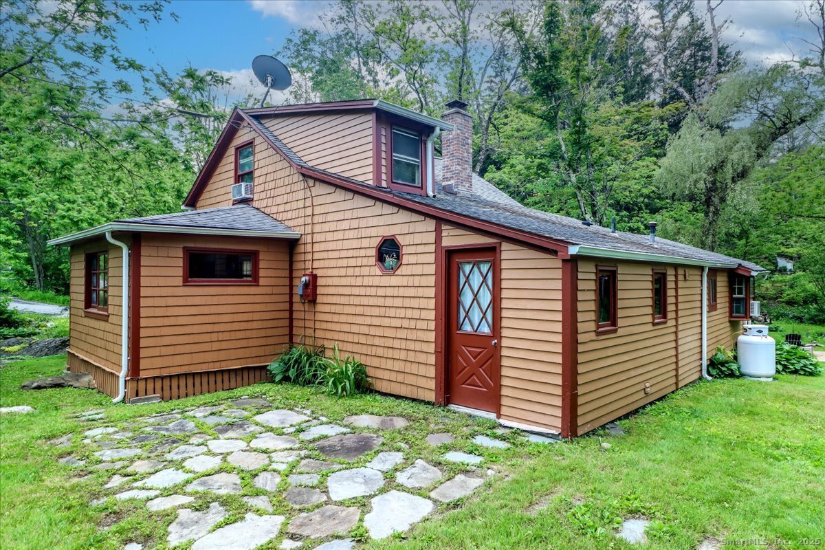 206 Litchfield Turnpike