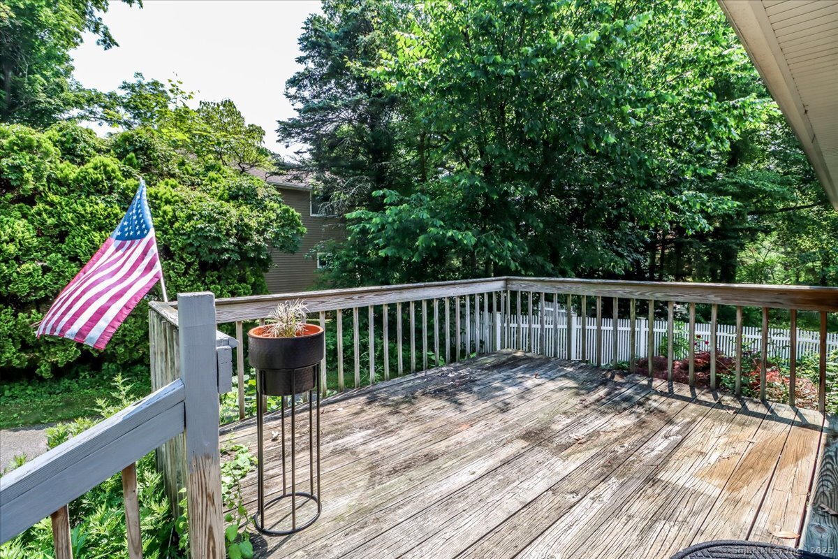12 Lakewood Terrace