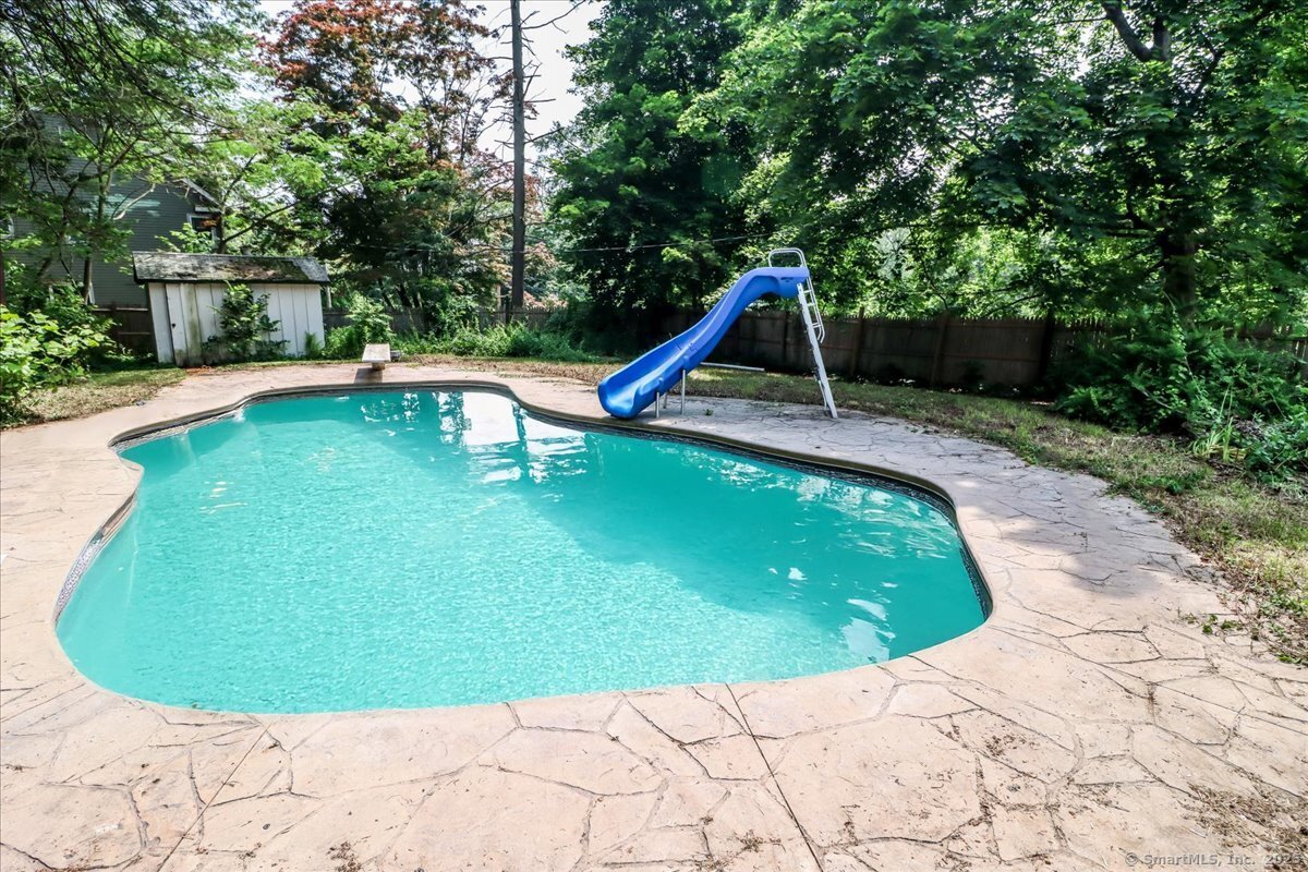 12 Lakewood Terrace