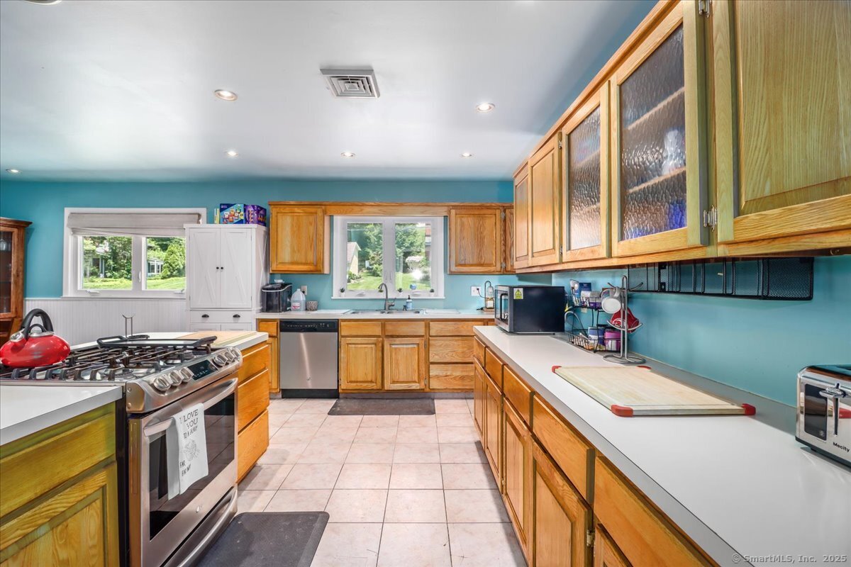 12 Lakewood Terrace