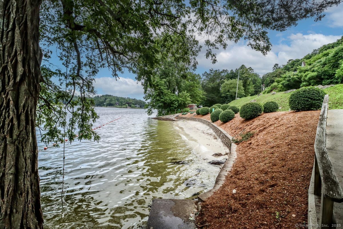 44 Candlewood Vista