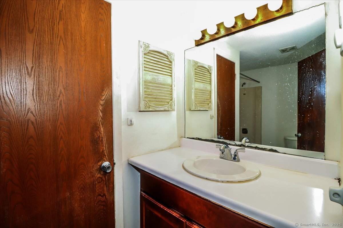 7 Padanaram Road D98