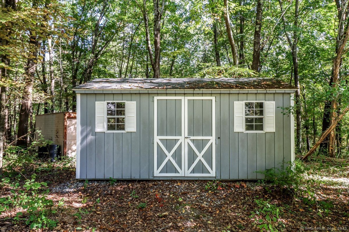 49 Quaker Ridge Road