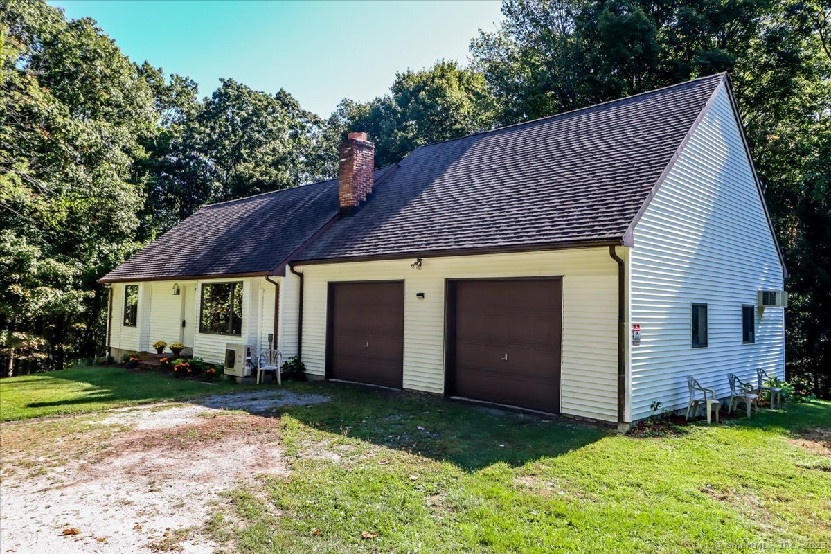 49 Quaker Ridge Road
