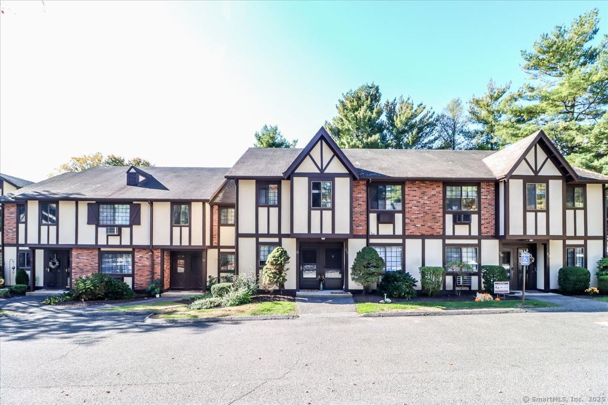 21 Andover Court 21