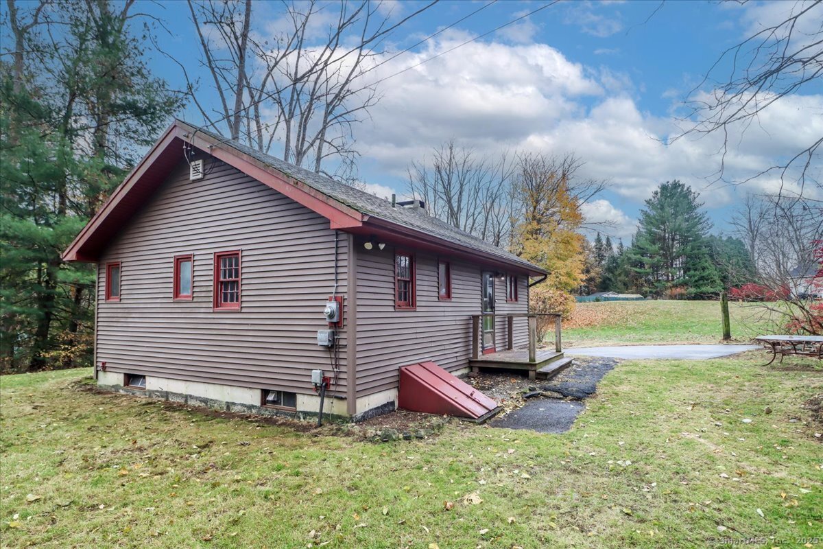 381 Litchfield Road A