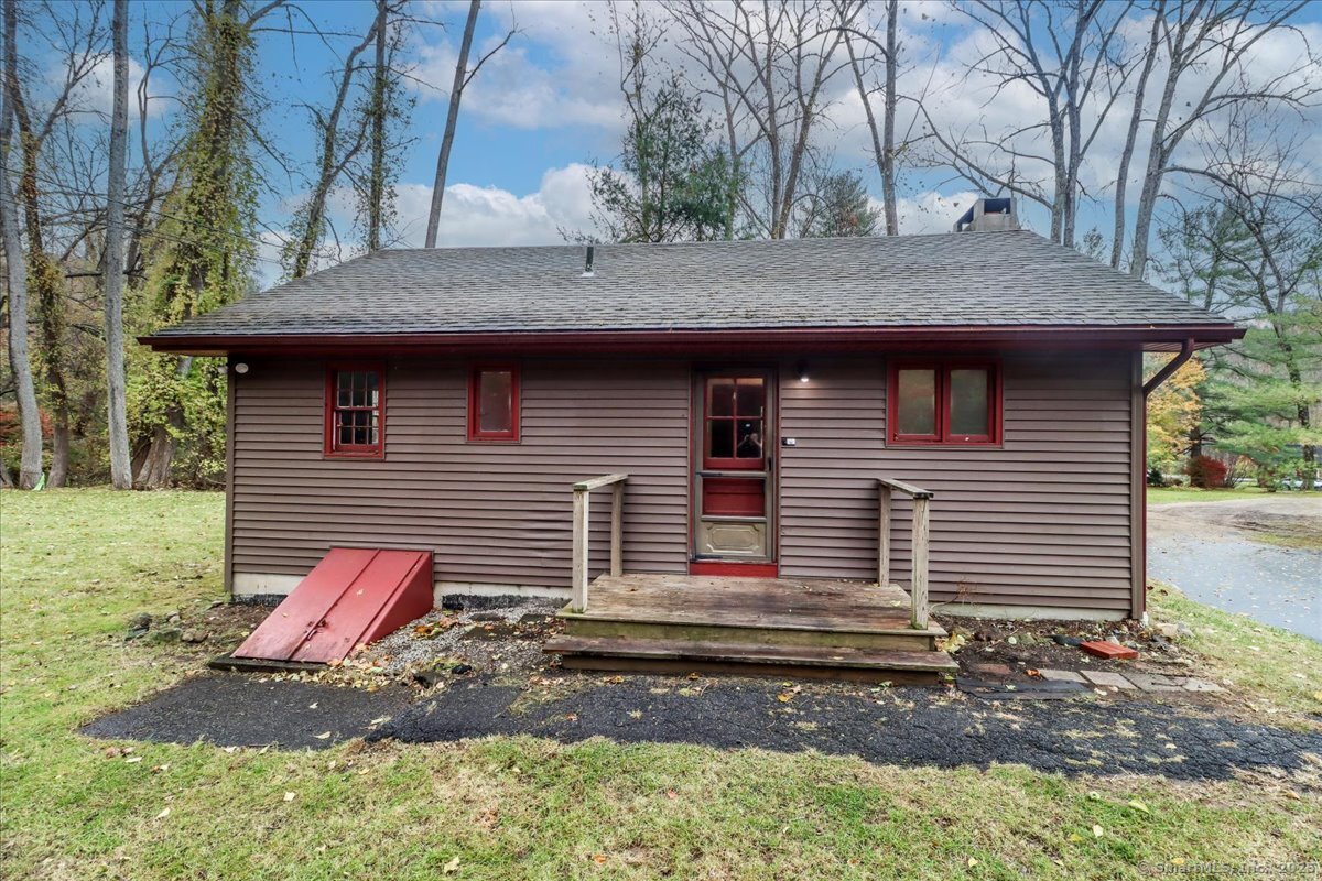 381 Litchfield Road A