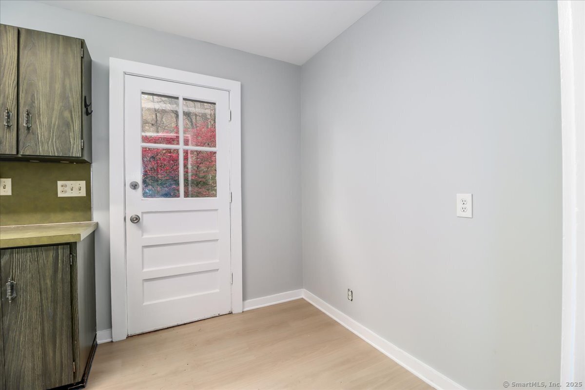 381 Litchfield Road A