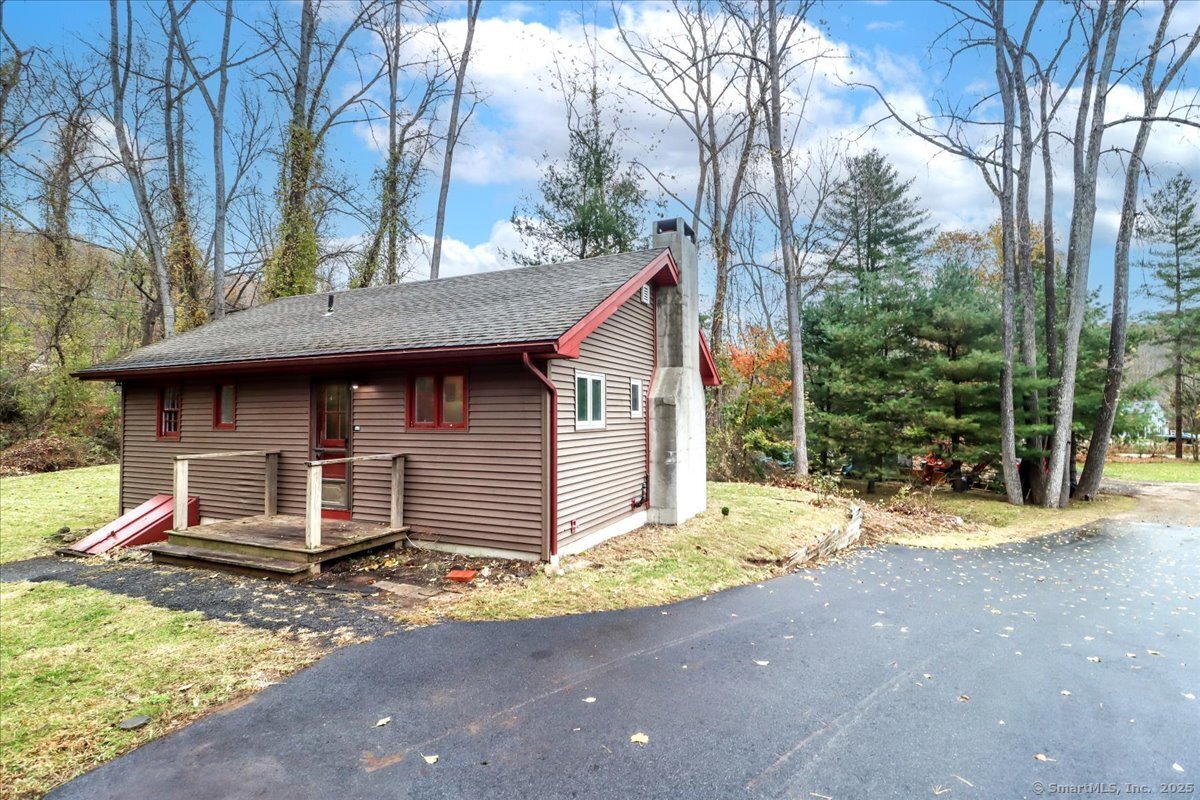 381 Litchfield Road A