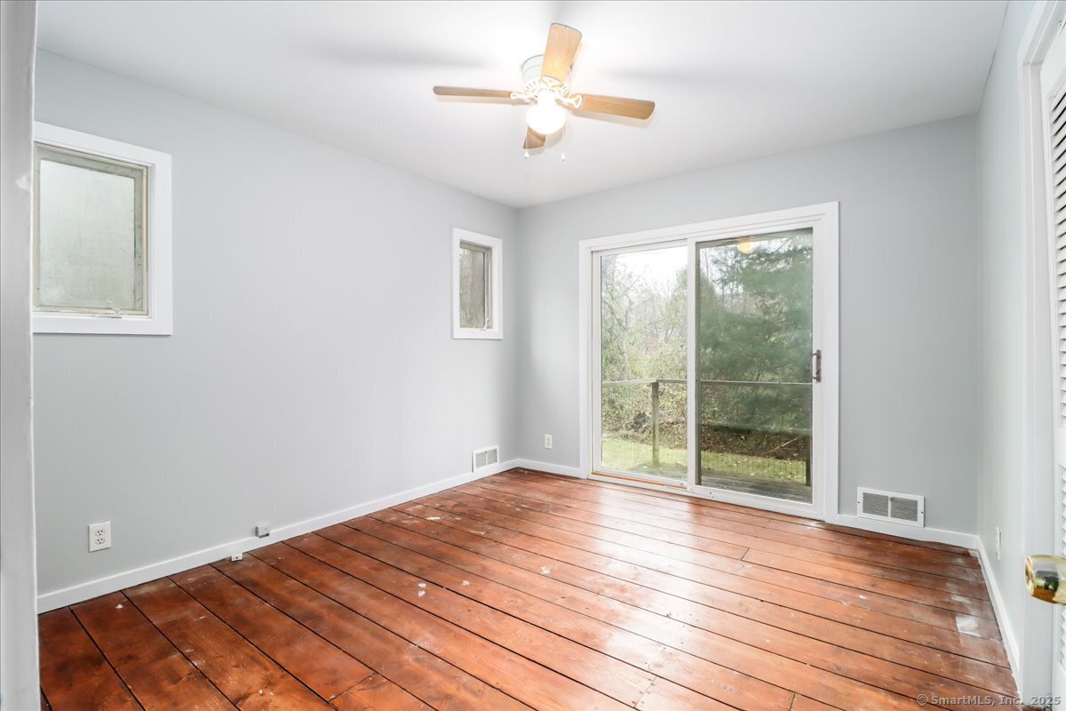 381 Litchfield Road A