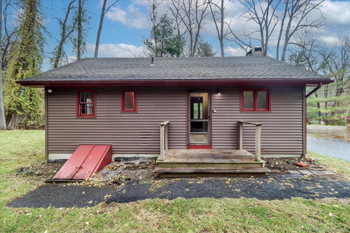 381 Litchfield Road A