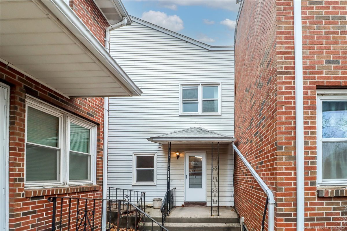 115 Kensington Avenue APT 2