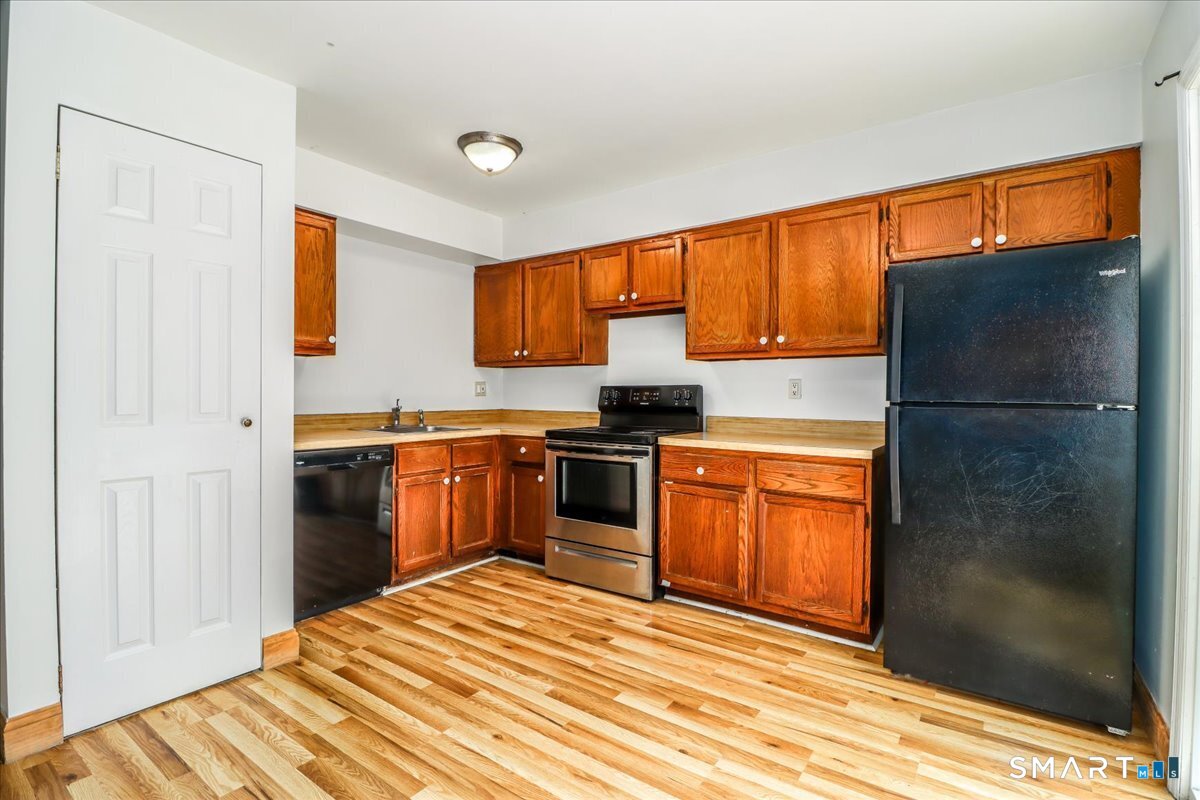 171 Aspetuck Village 171