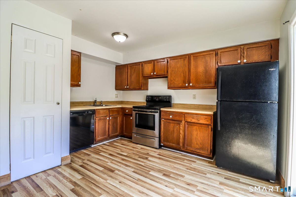 171 Aspetuck Village 171