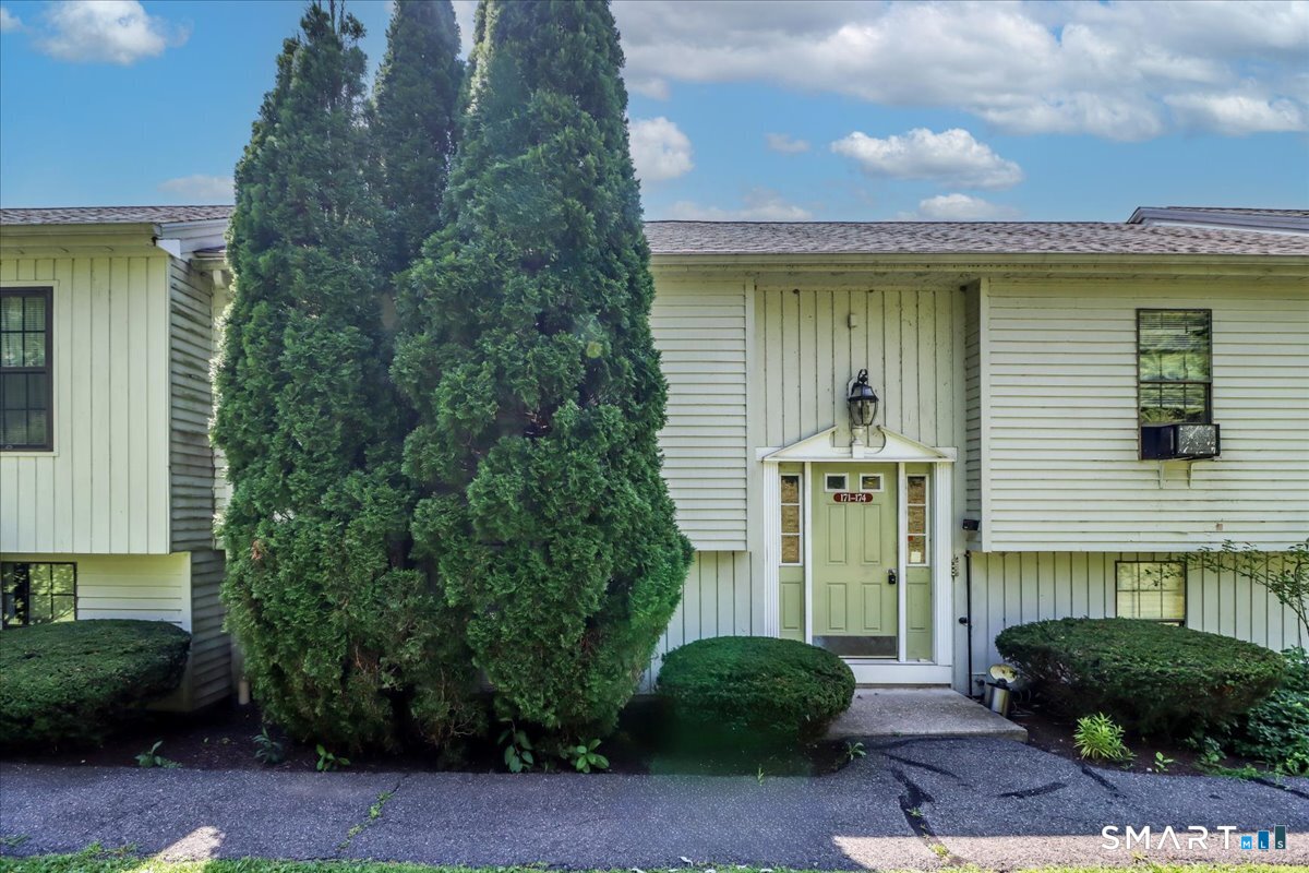 171 Aspetuck Village 171