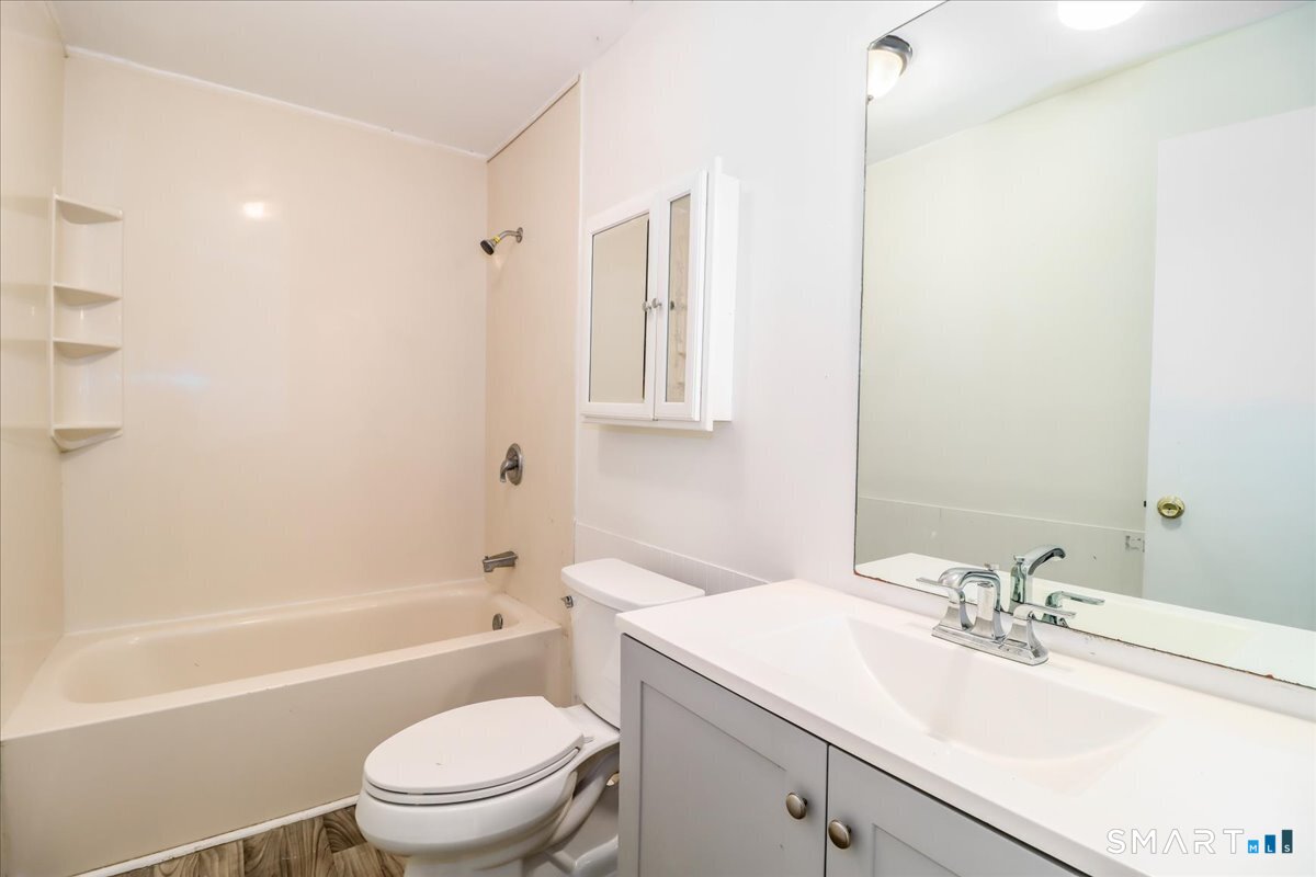 171 Aspetuck Village 171