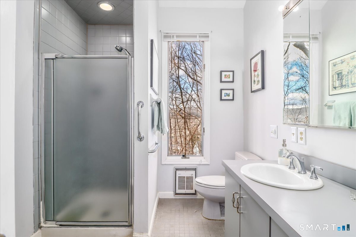 35 Terrace Pl Extension