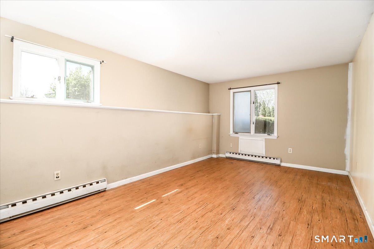 136 Deer Hill Avenue B12