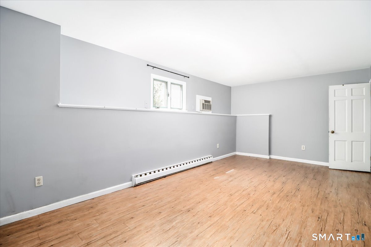 136 Deer Hill Avenue B12
