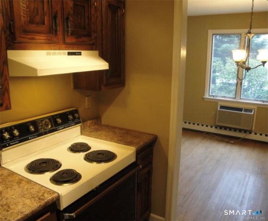 136 Deer Hill Avenue B12