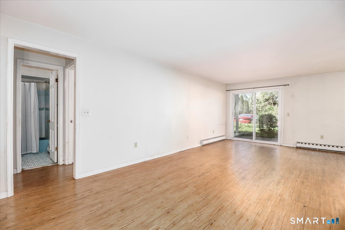 136 Deer Hill Avenue B12