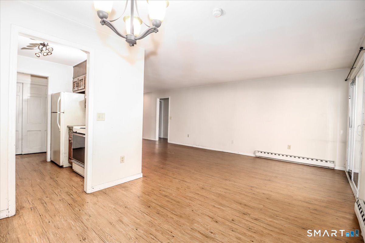 136 Deer Hill Avenue B12