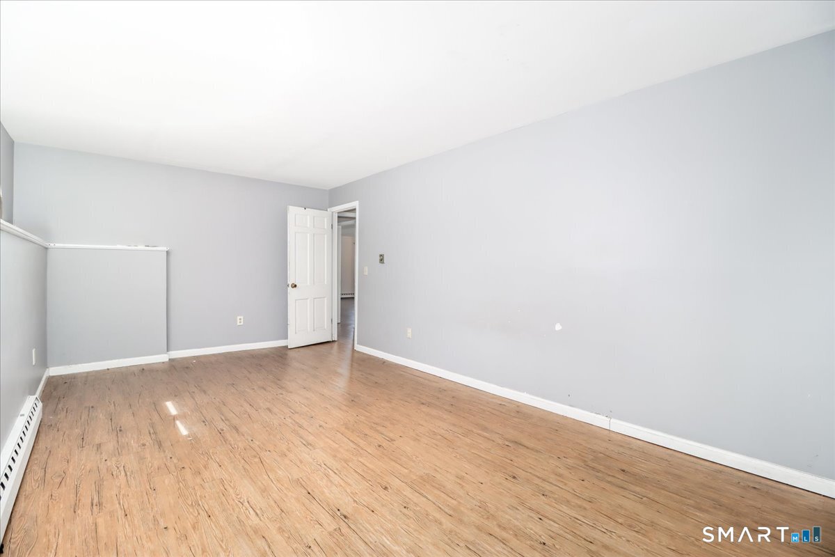 136 Deer Hill Avenue B12