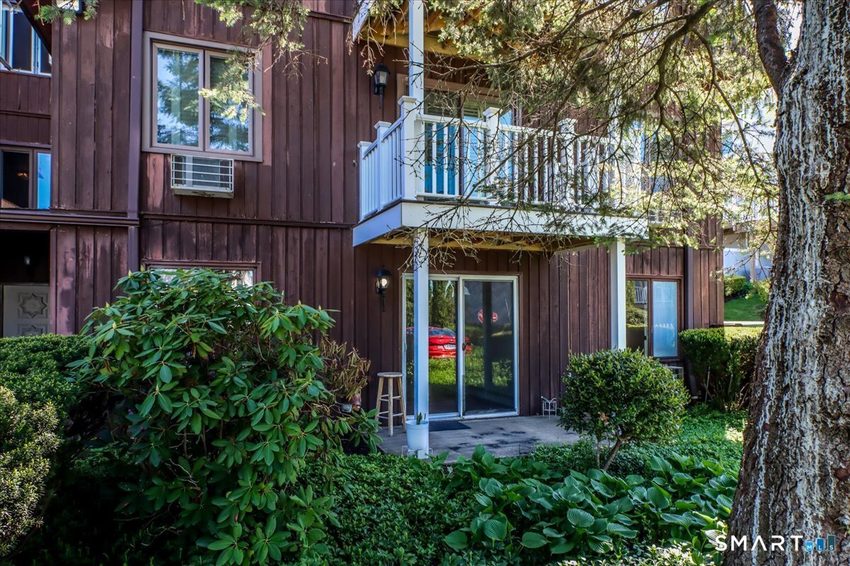 136 Deer Hill Avenue B12