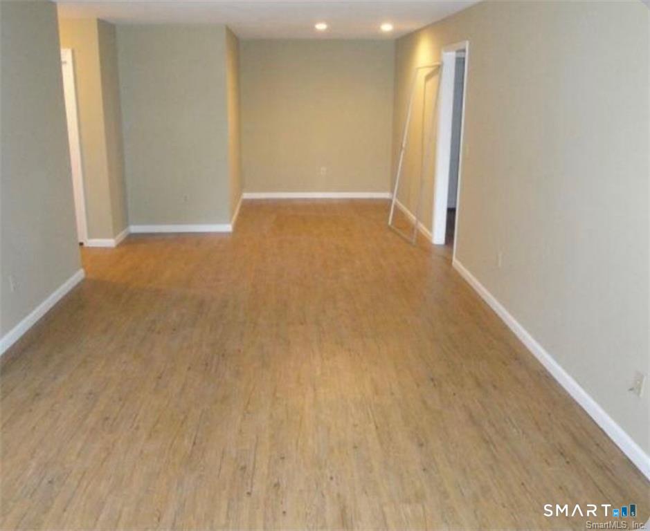 136 Deer Hill Avenue B12