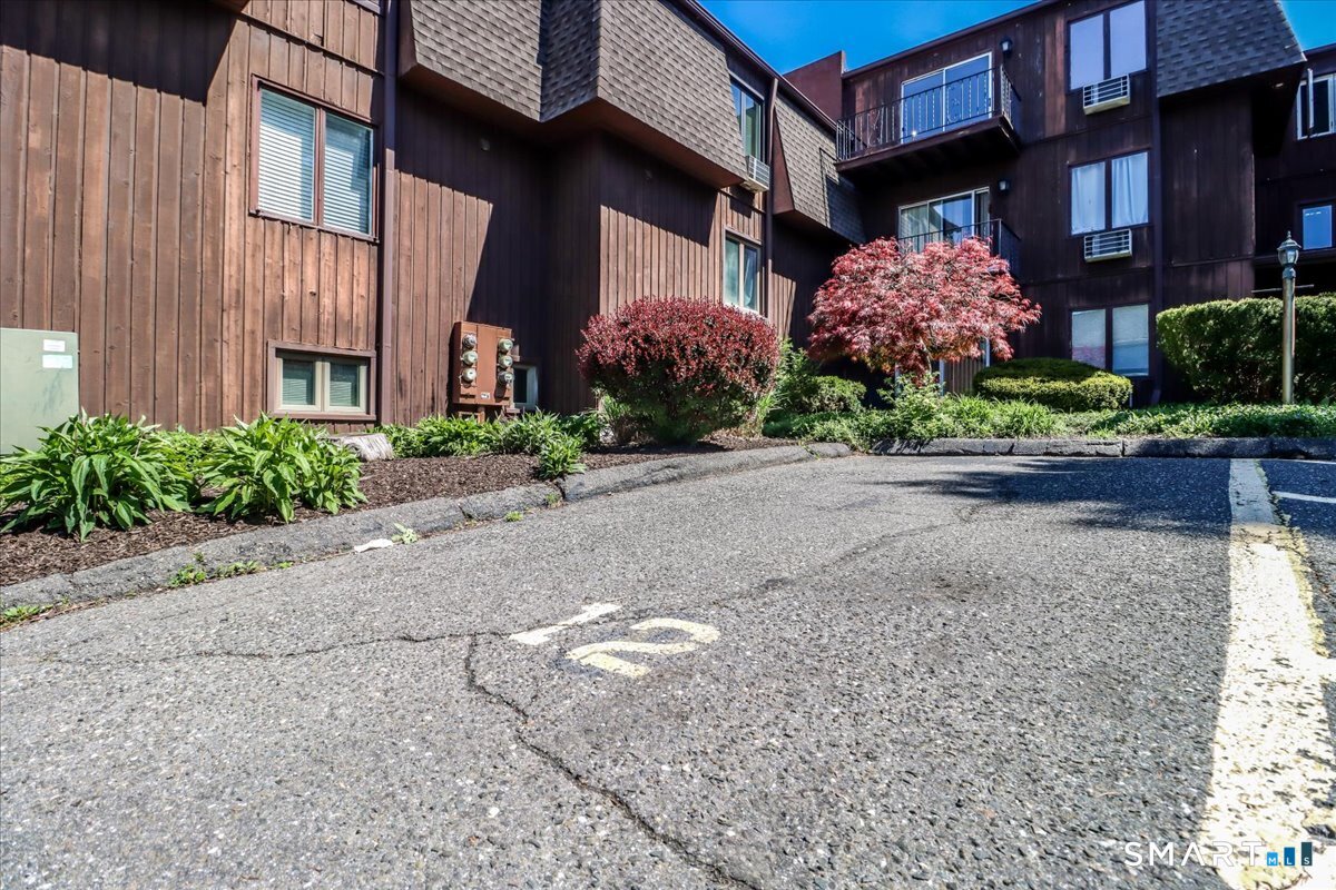 136 Deer Hill Avenue B12
