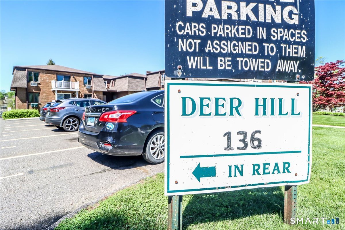 136 Deer Hill Avenue B12
